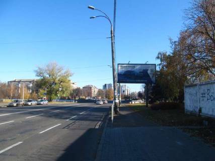 Призма A в Васильевке, 3x6  Миколи Василенка вул. - Перемоги просп. (в напр. Дегтяревської  вул.) - 421243 фото 1