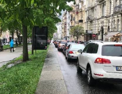 Ситилайт A в Киеве, 1.04X1.7  Антоновича вул., 12 фото 1