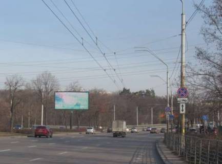 Видеоборд + в Киеве, 4x8  Берестейський просп., 61/2 (розширення 720х360) - 478725 фото 1