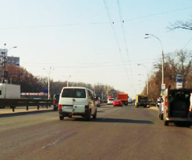Призма B в Киеве, 3x6  Академіка Глушкова просп., 31а - 661205 фото 1