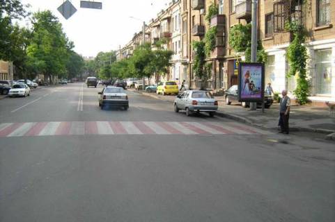 Беклайт A у Одесі, 1.2x1.8  Дьогтярна вул., 12 - Спіридонівська вул. Фото 1