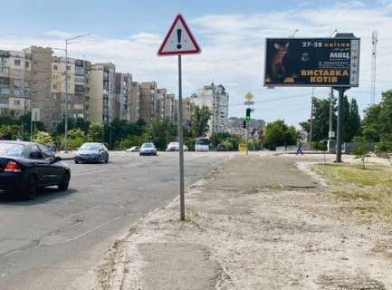 Призма A в Киеве, 3x6  Оноре де Бальзака вул., 52/22 - Олександра Сабурова вул. - 616215 фото 1