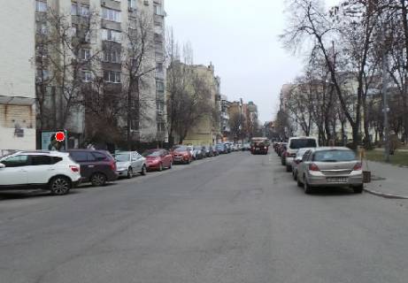 Бэклайт B в Киеве Олеся Гончара вул., 52 фото 1