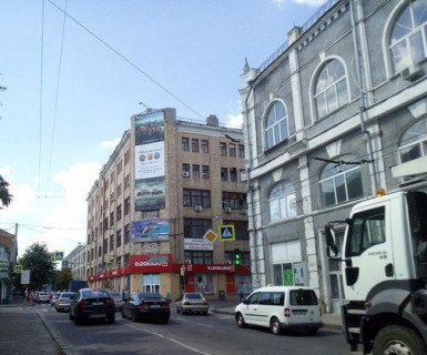 Призматрон, Призма A у Харкові, 3x6  Різдвяна вул. (Енгельса вул.), 14 - Кацарська вул. - 624927 Фото 1