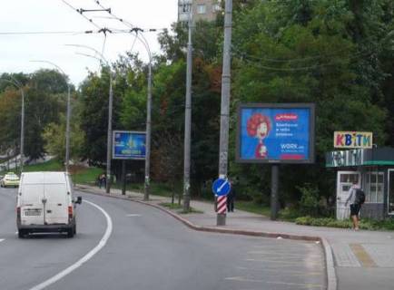 Бэклайт A в Киеве, 2.3x3.14  Гетьмана Вадима вул., 40 фото 1