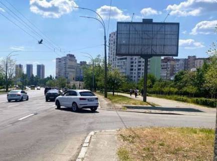 Призматрон, Призма A у Києві, 3x6  Маяковського пр. - Каштанова вул. - 477998 Фото 1