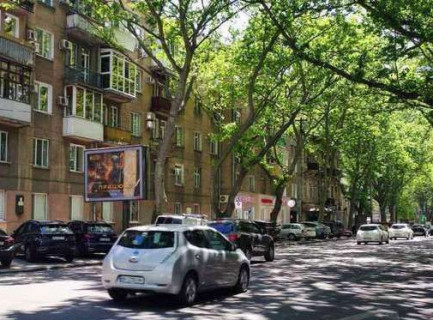 Скроллер A в Одессе, 2.3x3.14  Рішельєвська вул., 35 - 652733 фото 1