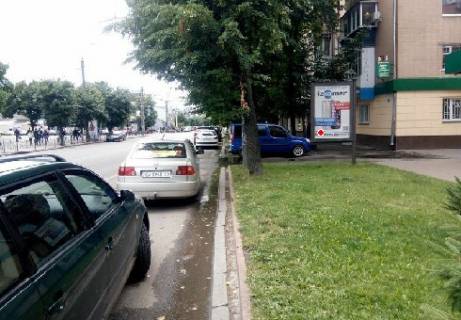 Бэклайт A в Черкассах Смілянська вул., 40 фото 1