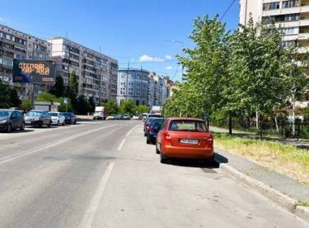 Билборд B в Киеве, 3x6  Лариси Руденко вул., 10 фото 1