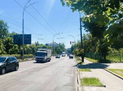 Билборд B в Киеве, 3x6  Вишгородська вул., 8 фото 1