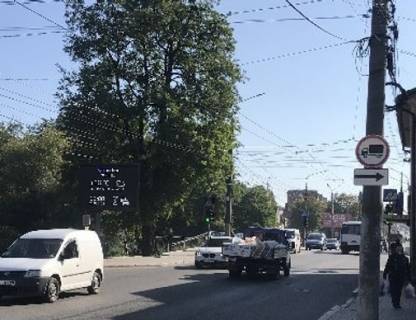Видеоборд B у Чернівцях, 2.3x3.14  Руська вул., 77 (розширення 480х336) - 481638 Фото 1