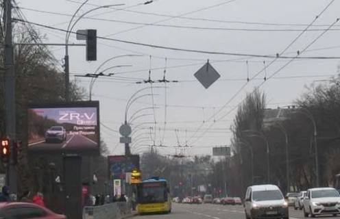 Видеоборд + в Киеве, 2.3x3.14  Повітряних Сил просп., , напроти буд. 28 - Солом`янська пл. (ТТ 6.8 484х352) - 390431 фото 1