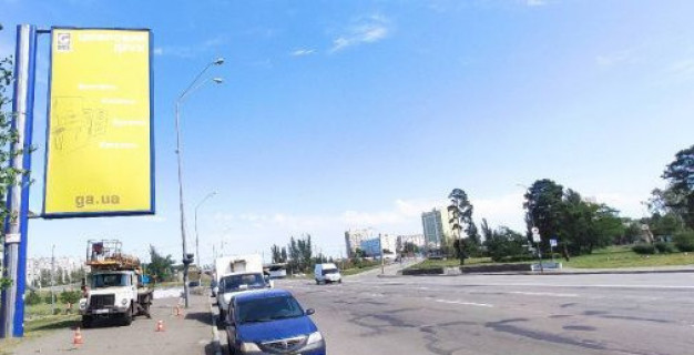 Бэклайт B в Киеве, 8x4  Броварський просп., 20з фото 1