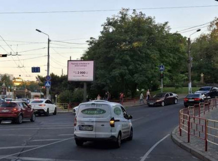 Видеоборд A у Одесі, 2.3x3.14  Генуезська вул. - Посмітного вул. (ТТ 6.8 484х352) - 653040 Фото 1