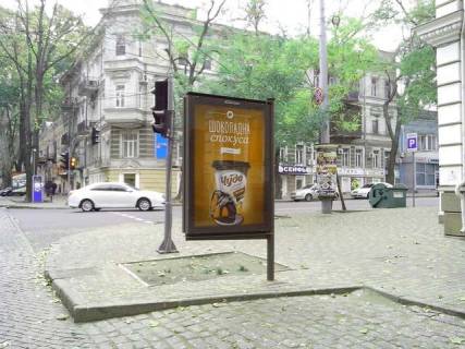 Бэклайт B в Одессе, 1.2x1.8  Італійська вул. (Пушкінська)., 40 - Успенська вул. фото 1