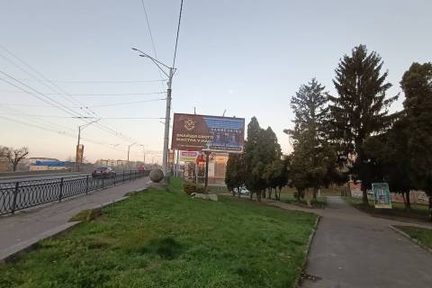 Білборд, Бігборд (Борд)  A у Рівному, 3x6  Соборна вул., 264 Фото 1