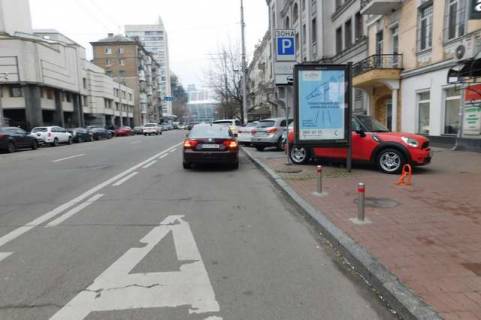 Сiтiлайт A у Василівці, 1.2x1.8  Жилянська вул., . 13/37  Фото 1