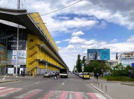 Призма A в Киеве, 3x6  Оболонський просп., 14 - 478033 фото 1