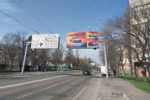 Билборд A в Одессе, 3x6  Краснова вул., 11б фото 1