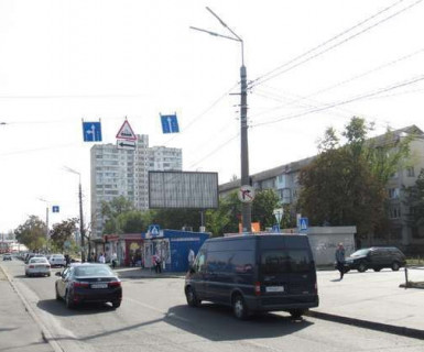 Призматрон, Призма A у Києві, 3x6  Миропільська вул., ринок "Юність" - Юності вул. - 653950 Фото 1