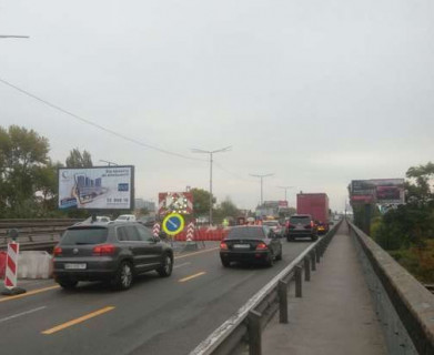 Призматрон, Призма A у Києві, 3x6  Промислова вул., Південний міст; №1 (у напрямку Харківської пл.) - 652047 Фото 1