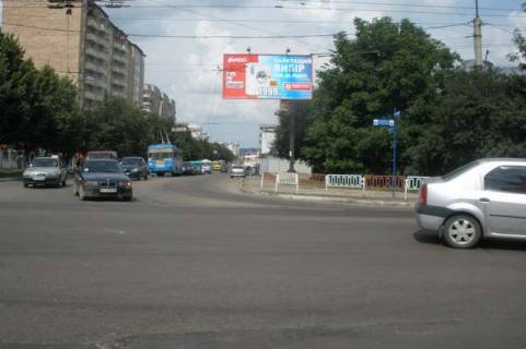 Білборд, Бігборд (Борд)  A у Василівці, 3x6  Галицька вул. - Тролейбусна вул. Фото 1