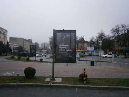 Бэклайт B в Тернополе Чорновола вул., майдан Привокзальний №3 фото 1