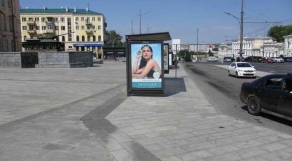Нестандарт B в Харькове, 1.2x1.8  Конституції пл. - Університетська вул., (зупинка) №3 (D) фото 1
