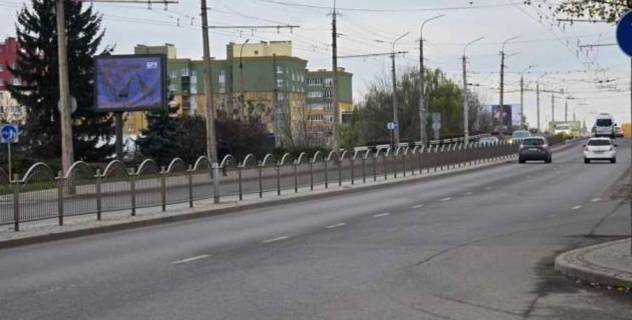 Билборд B в Луцке, 2.3x3.14  Президента Грушевського пр., (розширення 480х336) фото 1