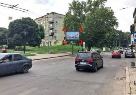 Видеоборд A в Львове, 2.3x3.14  Петрушевича пл. - Руставели ул. - 640402 фото 1