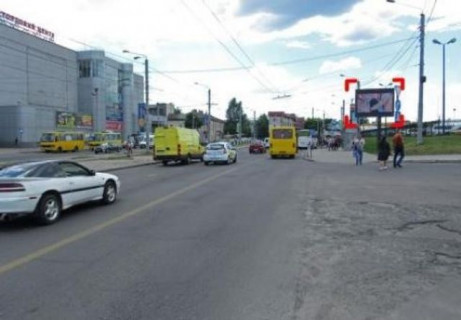 Видеоборд A в Львове, 2.3x3.14  Городоцкая ул.,  напротив ТЦ Скрыня - 640411 фото 1