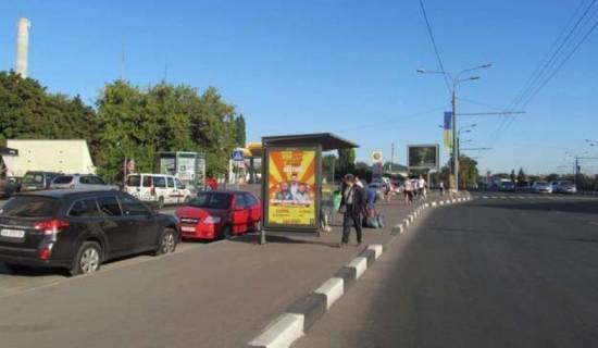 Нестандарт B у Харкові, 1.2x1.8  Гагаріна просп., 43/2 (зупинка) Фото 1