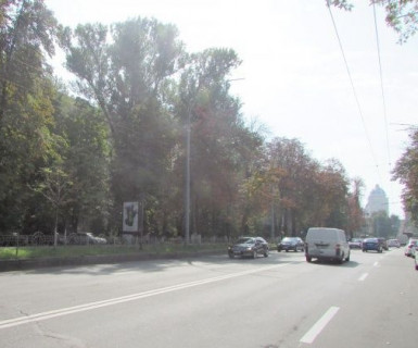 Ситилайт B в Киеве, 1.2x1.8  Князів Острозьких вул., 39 фото 1