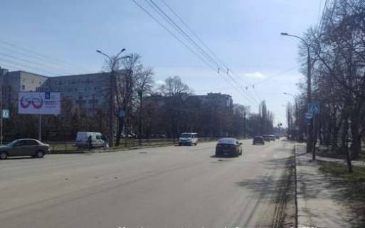 Билборд B в Чернигове, 3x6  Миру просп., 213 - Михалєвича вул. фото 1