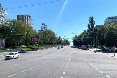 Билборд B в Киеве, 3x6  Чорнобильська вул., 13 фото 1