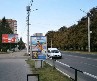 Ситилайт B в Полтаве, 1.2x1.8  Івана Мазепи вул., 45 (№2) фото 1