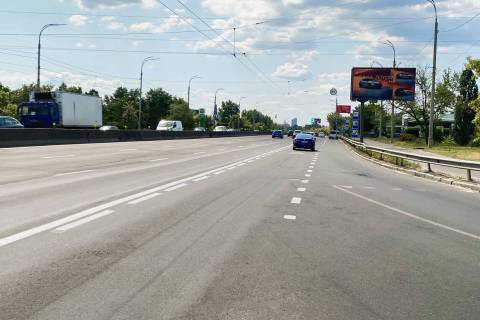 Призма A в Киеве, 3x6  Романа Шухeвича пр. - 478047 фото 1