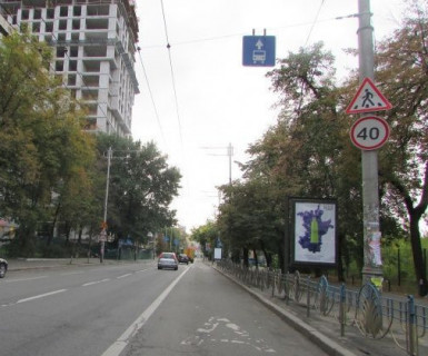 Ситилайт A в Киеве, 1.2x1.8  Жилянська вул., 47 фото 1