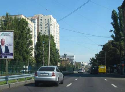 Билборд B в Киеве, 6x3  Космонавта Комарова просп., :зупинка швидкісного трамваю "Вул.Гарматна" фото 1