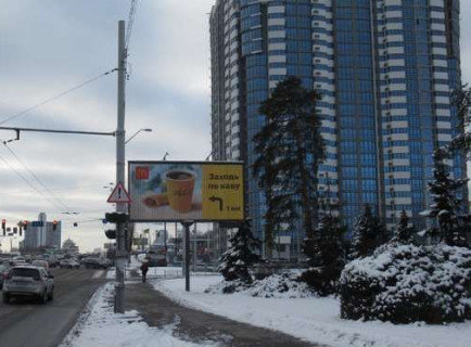 Призматрон, Призма A у Києві, 3x6  Броварський просп. - Георгія Нарбута просп. - 651615 Фото 1