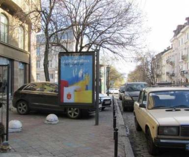 Ситилайт B в Одессе, 1.2x1.8  Дерибасівска вул., 12 фото 1