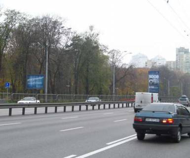 Беклайт B у Києві, 2.3x3.14  Берестейський просп., , 34 напроти Фото 1
