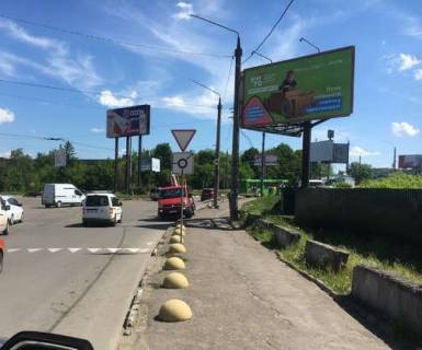 Билборд A в Черновцах, 3x6  Галицький Шлях вул. - Хотинська вул. фото 1