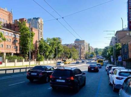 Ситилайт B в Киеве, 1.2x1.8  Гетьмана Павла Скоропадського вул., 57 фото 1