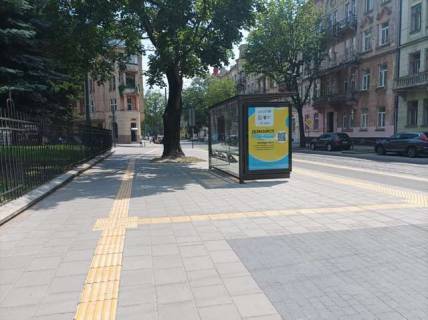 Бэклайт B в Львове, 1.2x1.8  Степана Бандери вул., 26 фото 1
