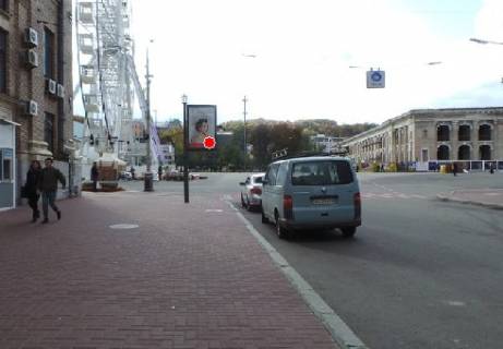 Беклайт B у Києві Контрактова пл., 2 Фото 1