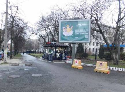Бэклайт A в Киеве, 2.3x3.14  Пугачова вул., ./ вул.Герцена фото 1