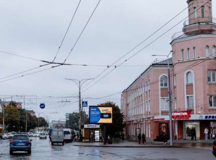 Видеоборд A в Виннице, 2.3x3.14  Михайла Коцюбинського вул. — Батозька вул. (залізнич. вокзал) - 656226 фото 1