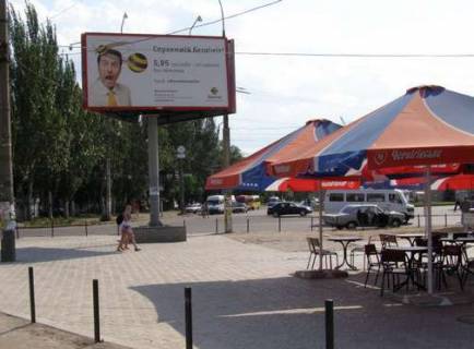 Билборд A в Николаеве, 3x6  Миру просп. - Будівельників вул., (№2) фото 1