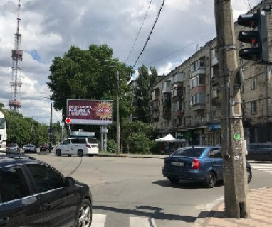 Призма A в Киеве, 3x6  Дорогожицька вул., 17 - 661216 фото 1